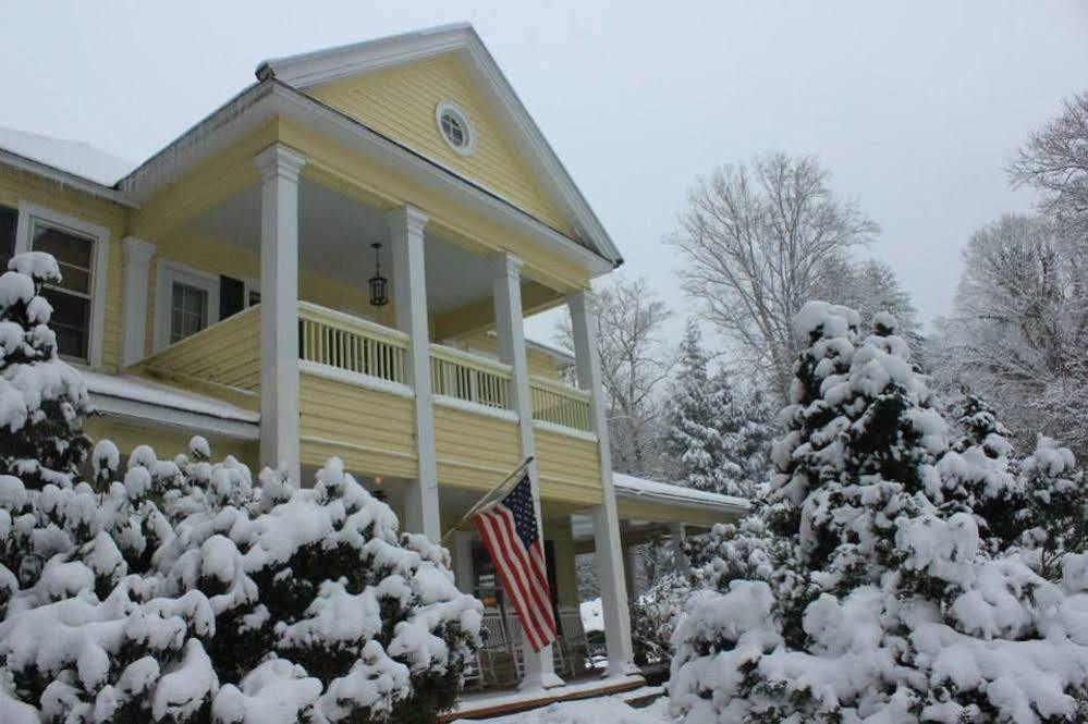 The Yellow House On Plott Creek Waynesville Eksteriør billede